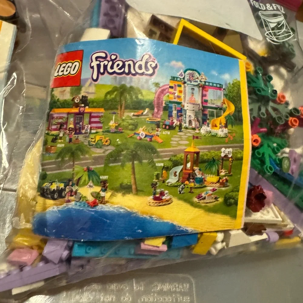 Lego friends various animal rescue or vet clinic playset creator dogs misc shown